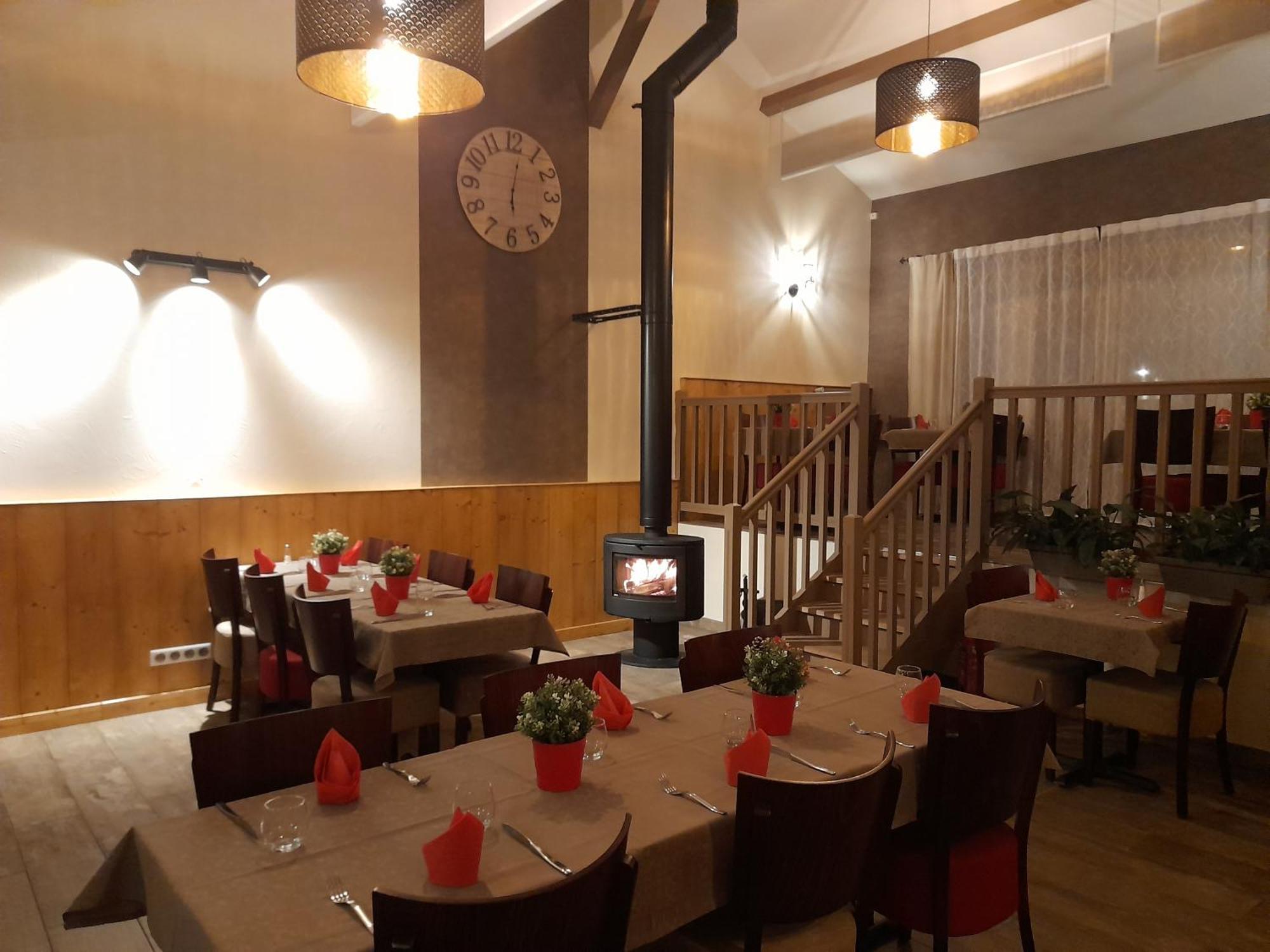 Les Pierres Roses Bed & Breakfast Coise Ngoại thất bức ảnh