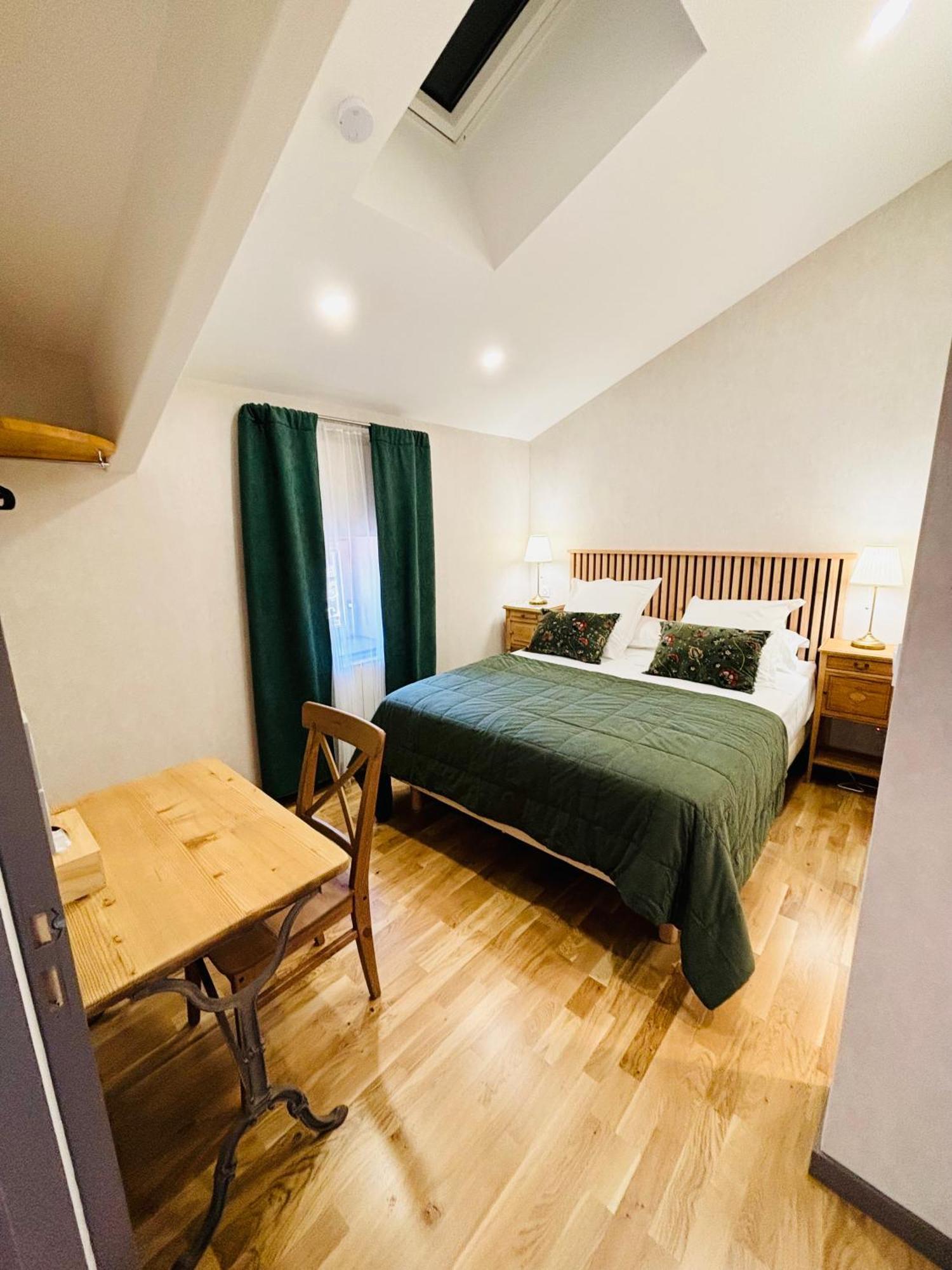 Les Pierres Roses Bed & Breakfast Coise Ngoại thất bức ảnh